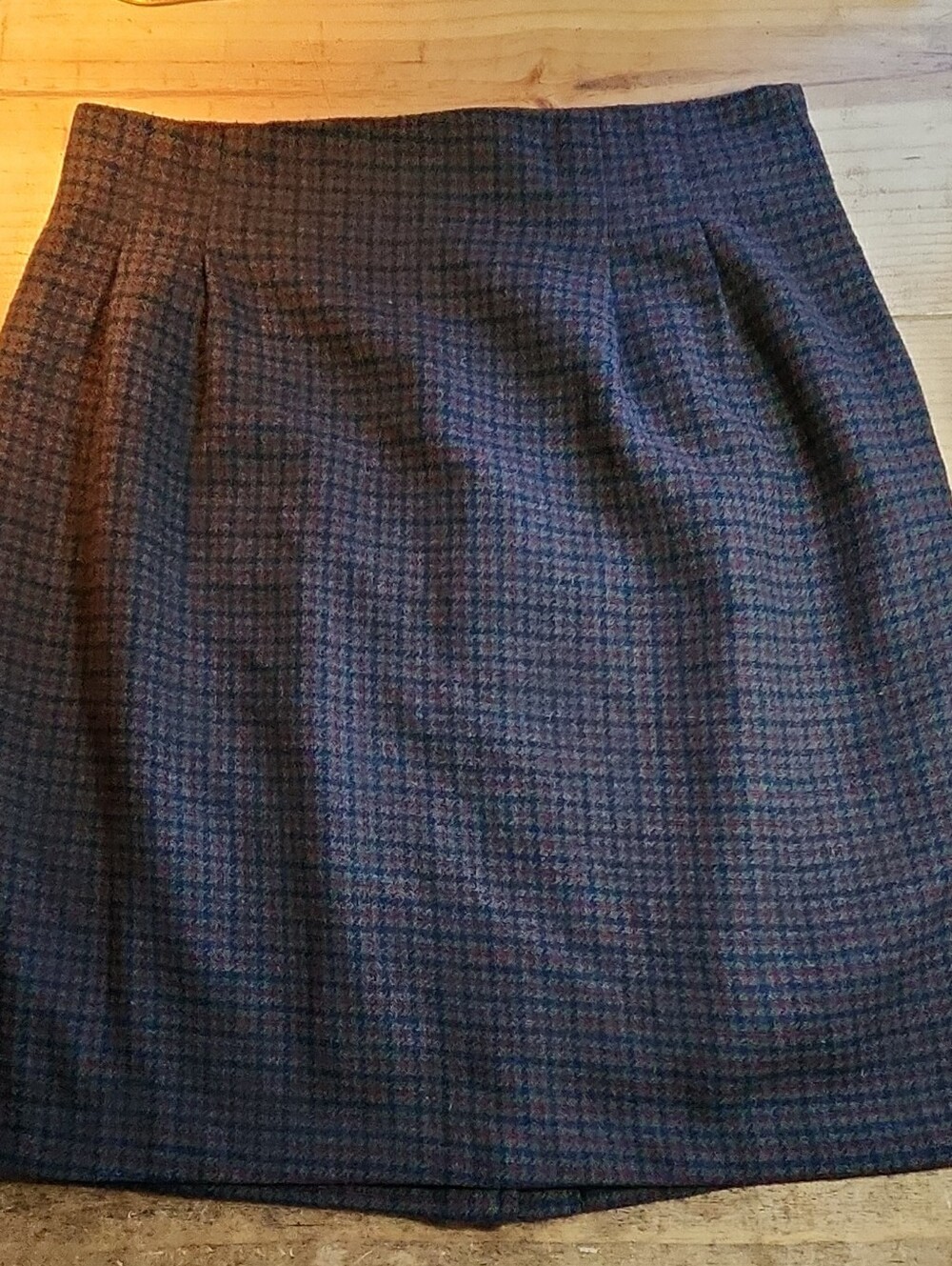 Briggs New York VTG 90s Pencil Skirt, Wool Tweed Houndstooth, Sz 12, Green/Red